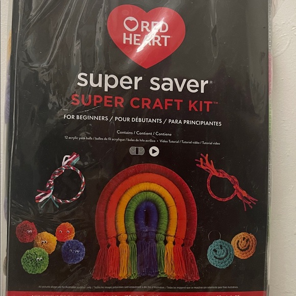 Red Heart Super Saver - 12 Mini Yarn Balls for Arts and Crafts Crochet Knitting - Picture 4 of 8